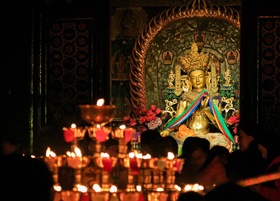 寺廟中經常使用的供燈，多數為酥油燈